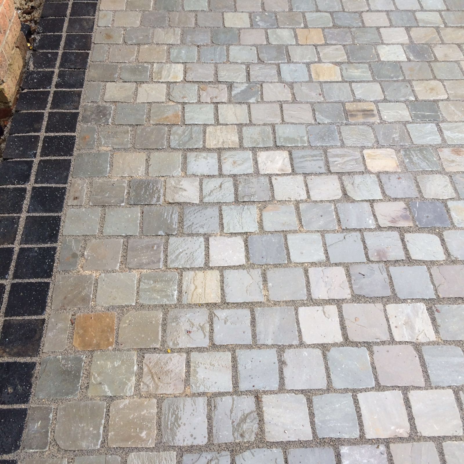 Light Grey Indian Sandstone Natural Paving Cobbles 10cm x 10cm