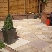 Fossil Mint Indian Sandstone Natural 22mm Calibrated Patio Paving Slabs Pack 15.5m2 